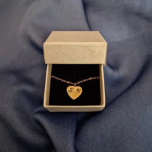 Carica l'immagine nel visualizzatore di Gallery, Gold Heart - Ilmioplexiglass